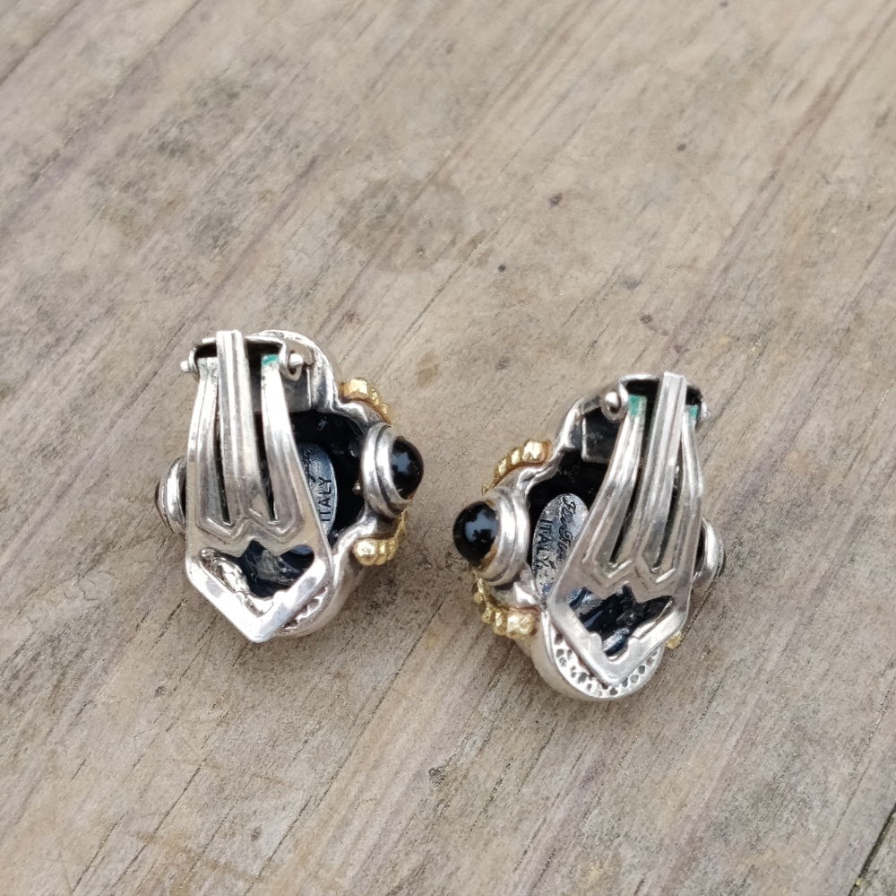 Vintage sterling Margaret Ellis Etruscan Revival onyx earrings - Picture 9 of 12